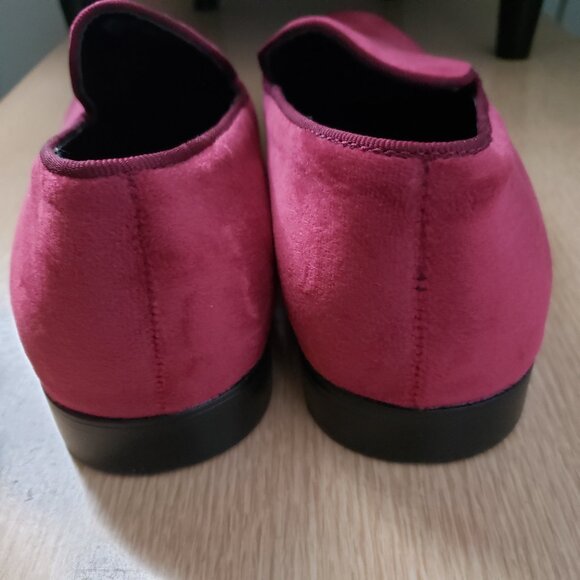 BNWT ALFANI Red Padded Zion Round Toe Slip On Loafers (8) - Picture 4 of 8